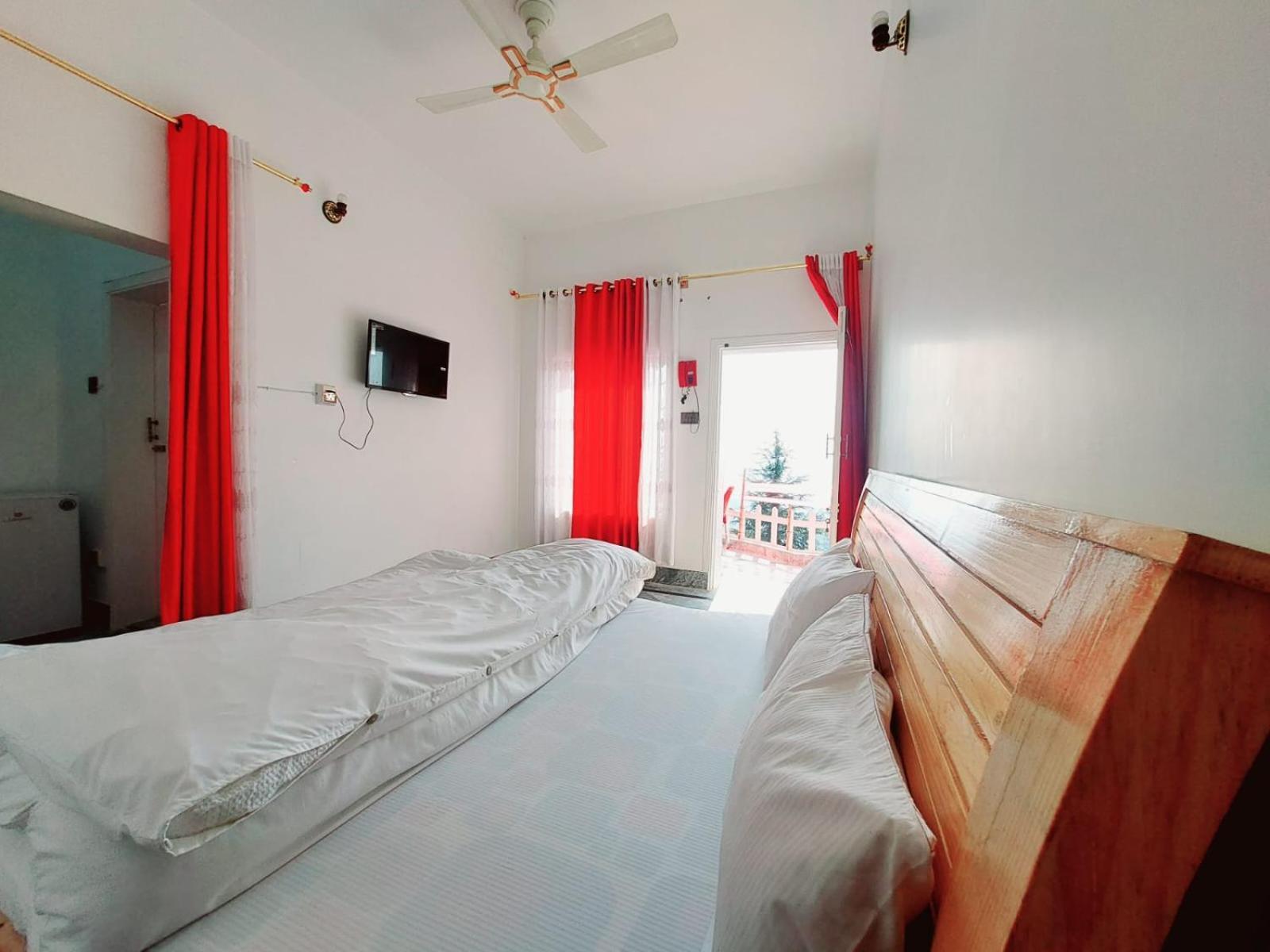 Red Rose Hotel & Resort Mansehra Exterior foto