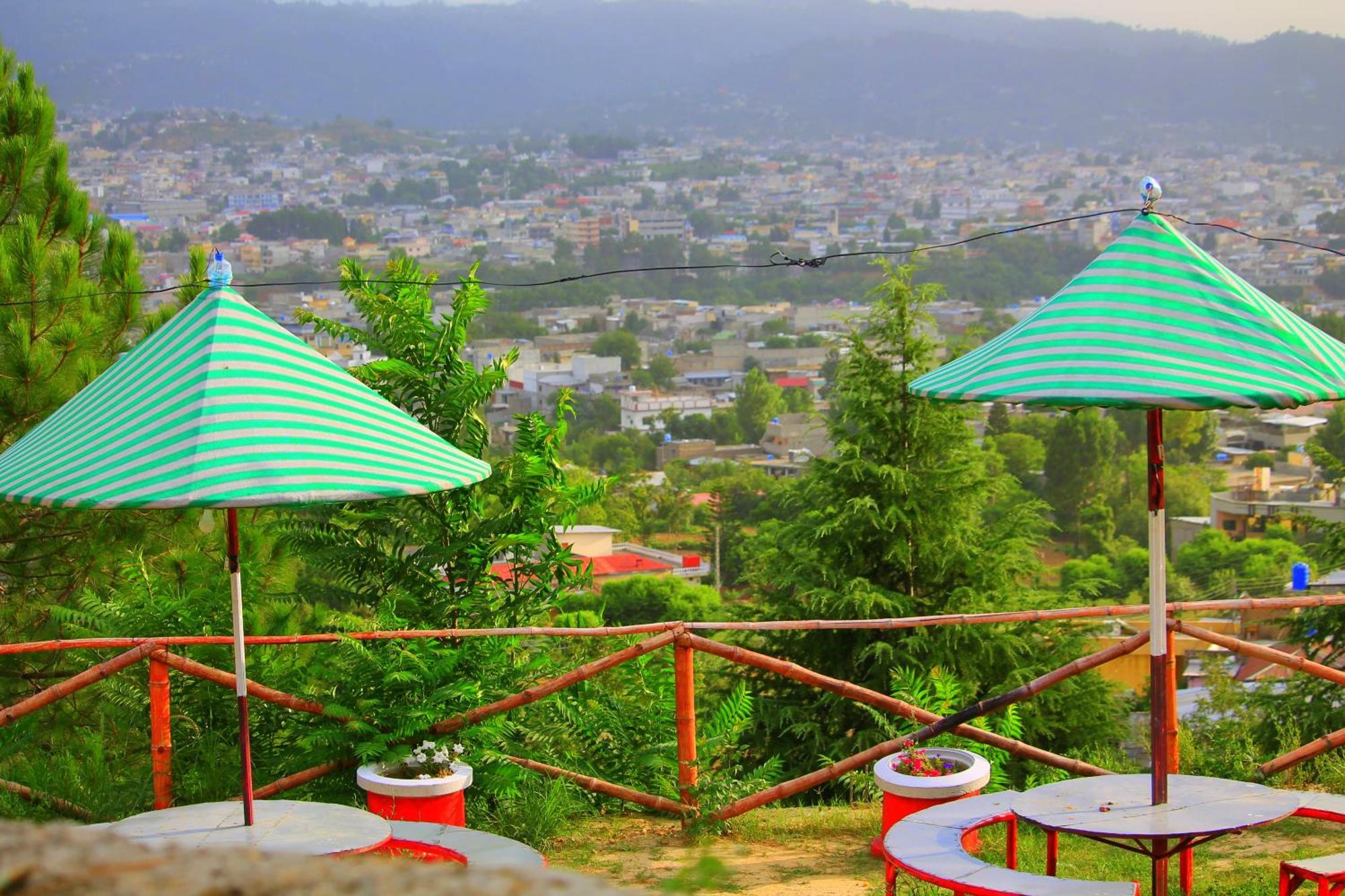 Red Rose Hotel & Resort Mansehra Exterior foto