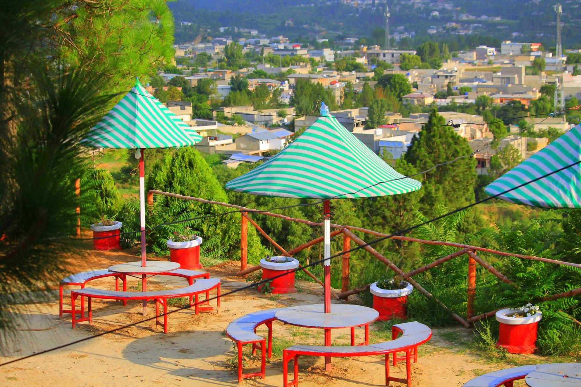 Red Rose Hotel & Resort Mansehra Exterior foto